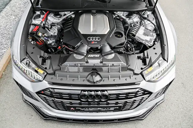 Audi RS6 view 7