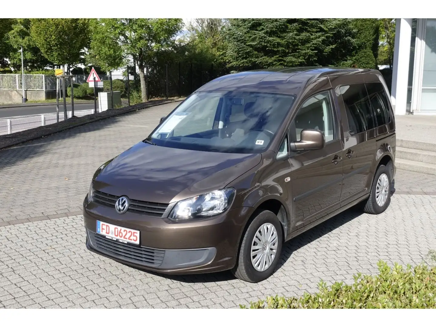 Volkswagen Caddy Kasten Kombi Trendline 1.6 TDI Braun - 1