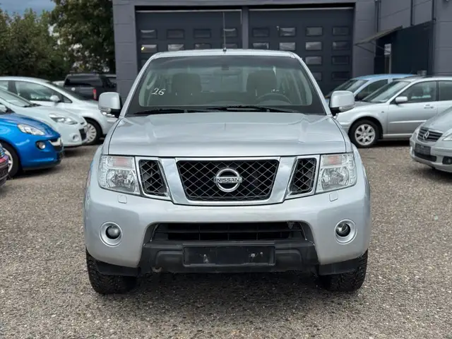 Nissan Navara Pickup Double Cab SE 4X4