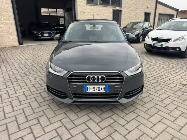 Audi A1 1.4 tdi Admired s-tronic