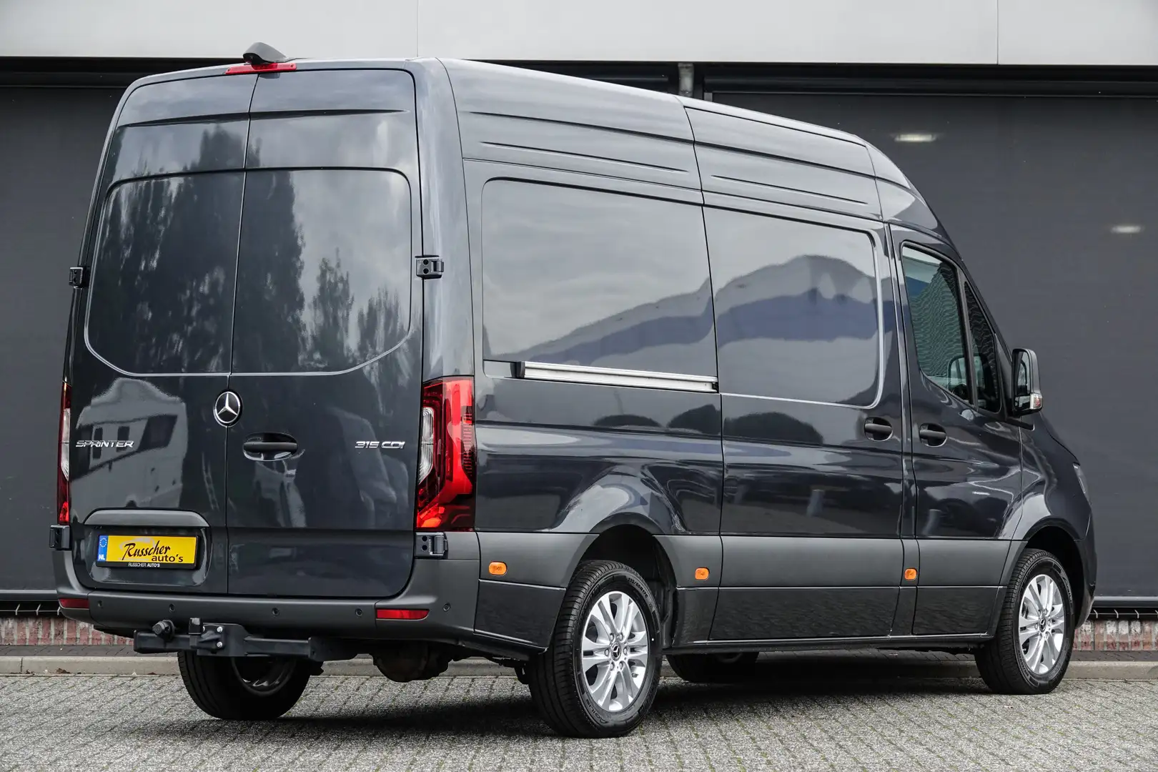 Mercedes-Benz Sprinter L2H2 315Cdi 150Pk 9G-Tronic | RWD | Stoel-Bank | 3 Grijs - 2