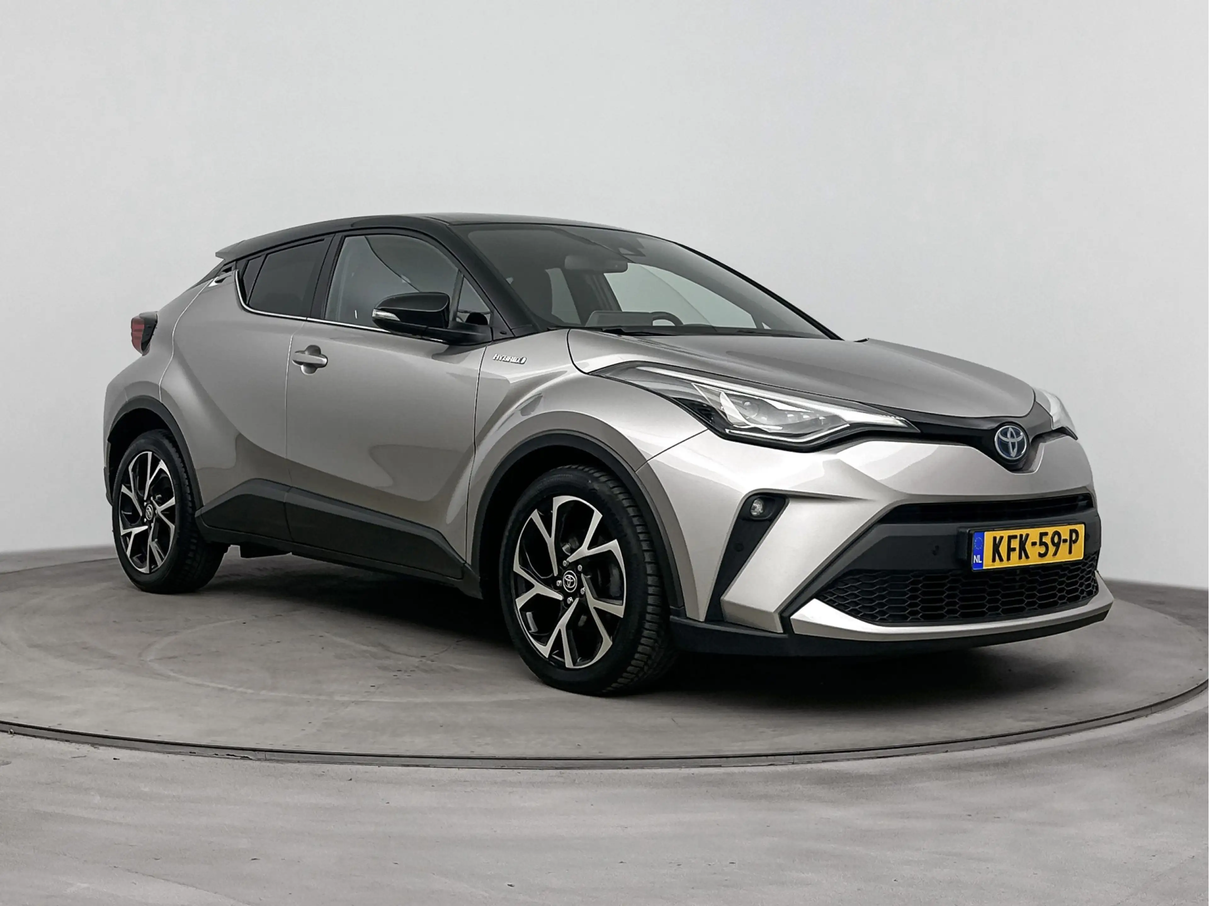 Toyota C-HR 1.8 Hybrid Bi-Tone — photo 12