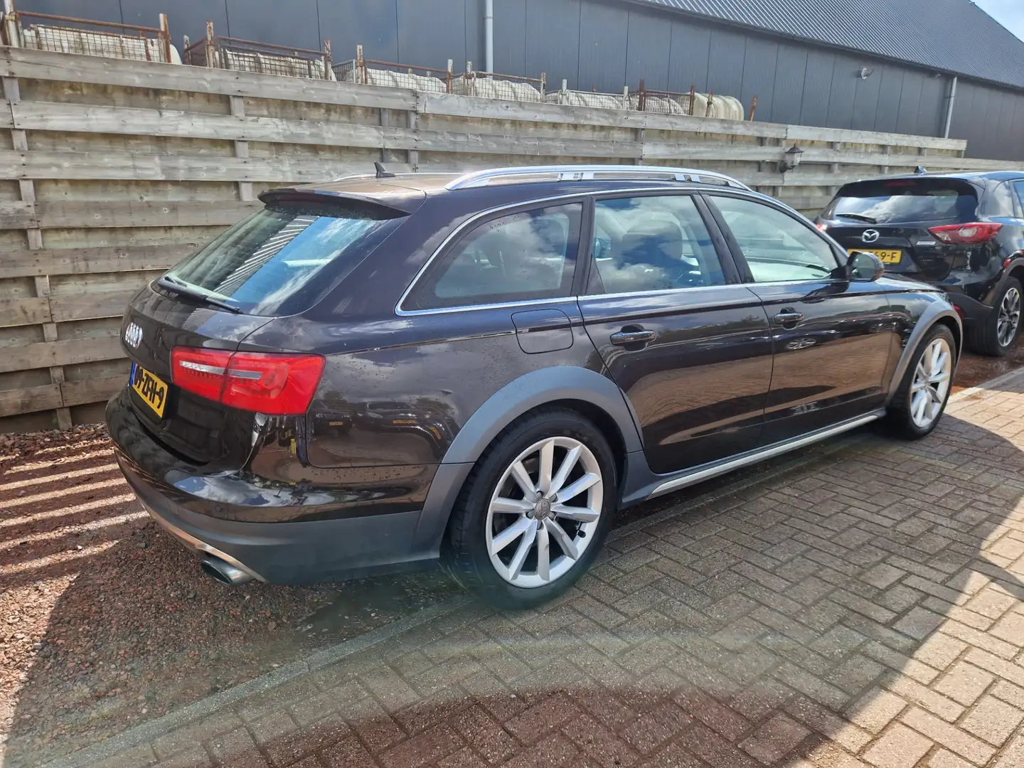 Audi A6 allroad quattro 3.0 TFSI Pro Line Plus Automaat Panoramada Brun - 2