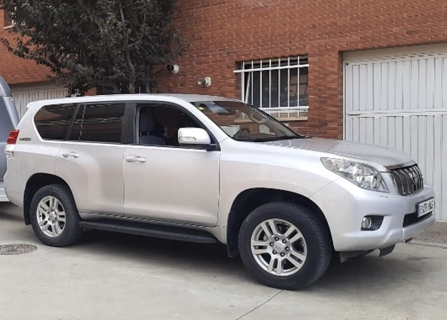 Toyota Land Cruiser D-4D VX - 1