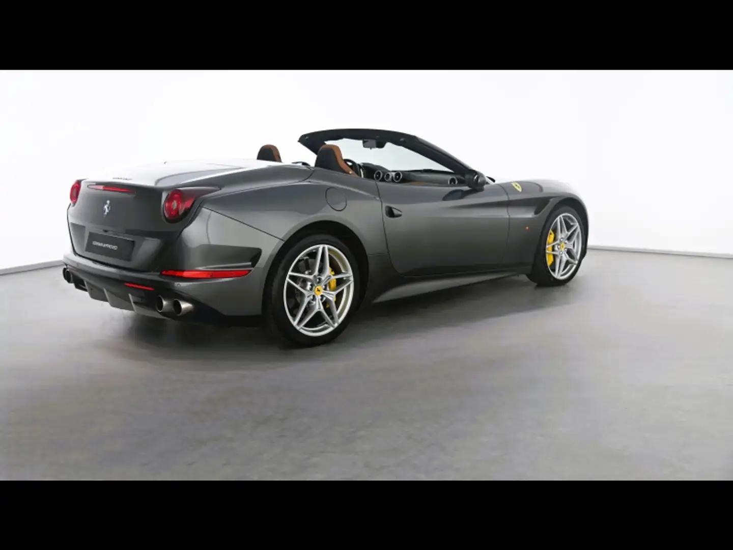Ferrari California V8 3.9 T 560ch Gris - 2