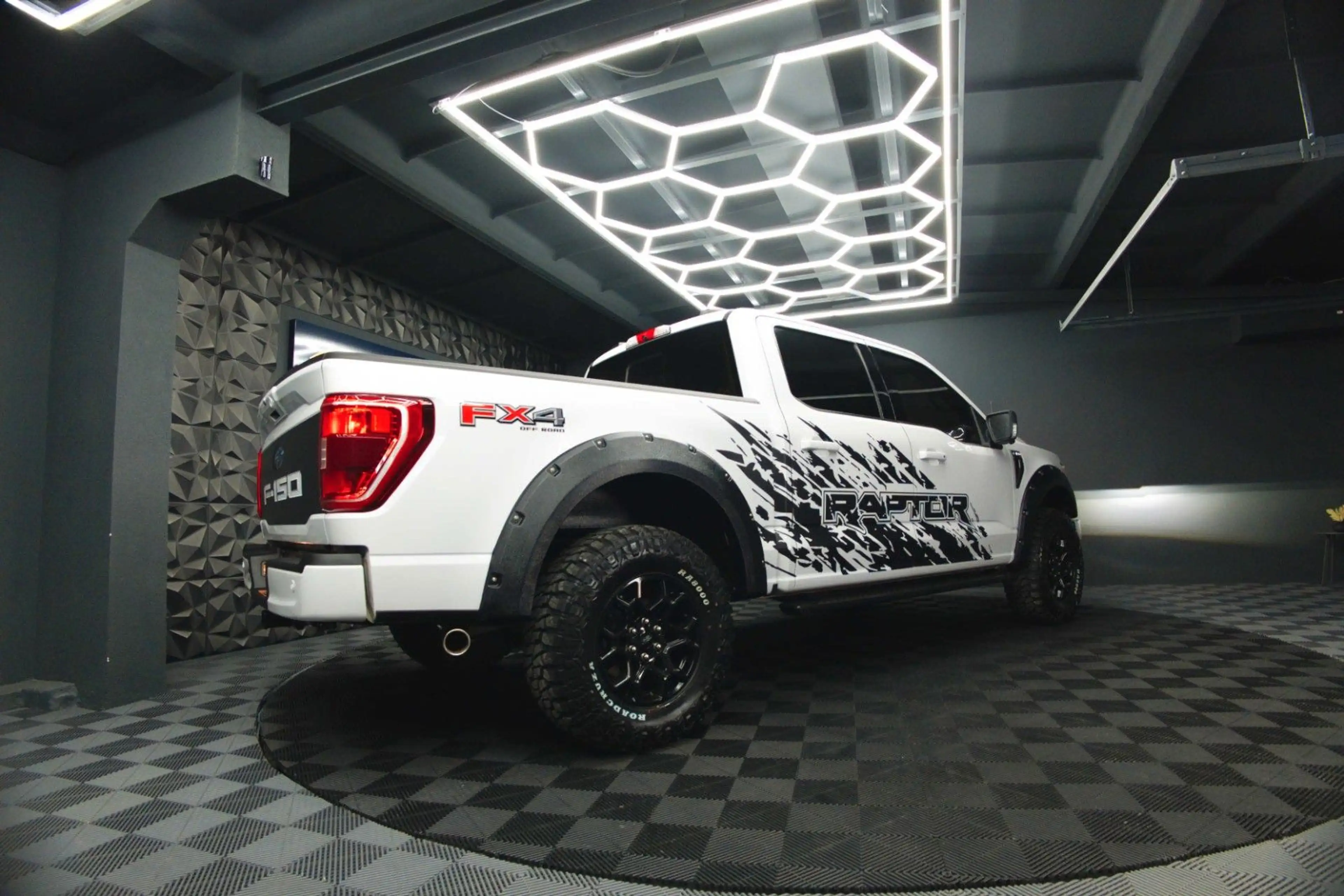 Ford F 150 F150 5.0L V8 4x4 Offroad SuperCrew RAPTOR 19% — photo 12