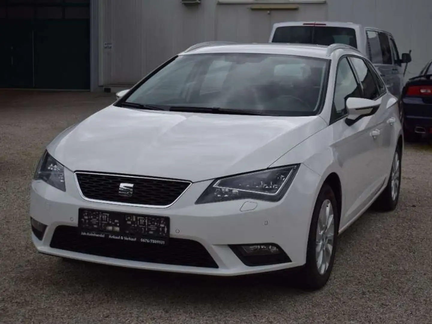 SEAT Leon ST Business 1,6 TDI CR Start-Stopp Weiß - 1