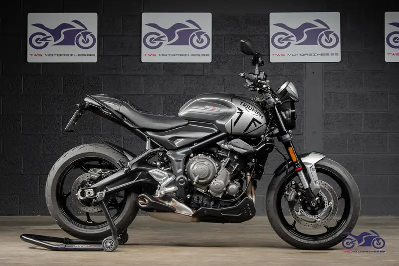 Triumph Trident 660