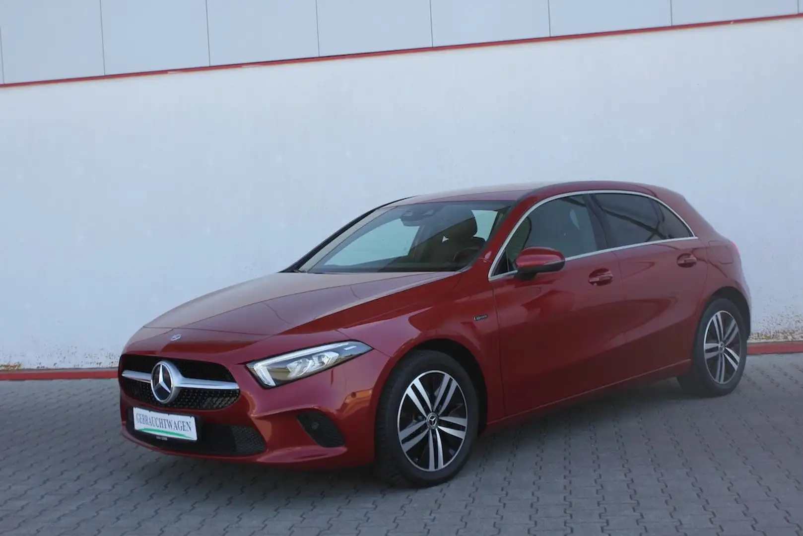 Mercedes-Benz A 250 e Plug-In Hybrid Progressive WideScreen 458 Червоний - 2