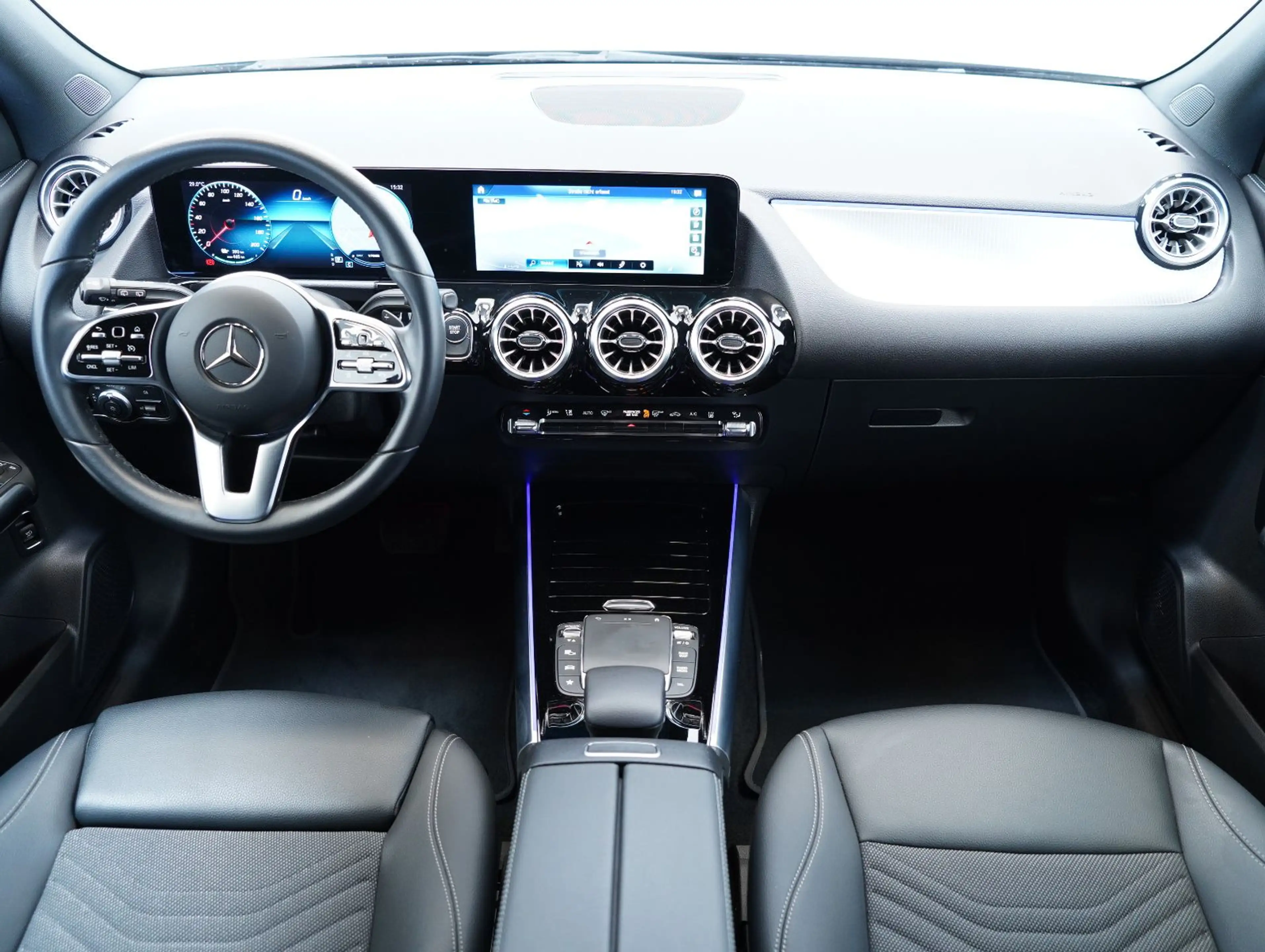 Mercedes-Benz EQA 250 Progressive AC/DC/WIDESCREEN/KAMERA/SOH — photo 8