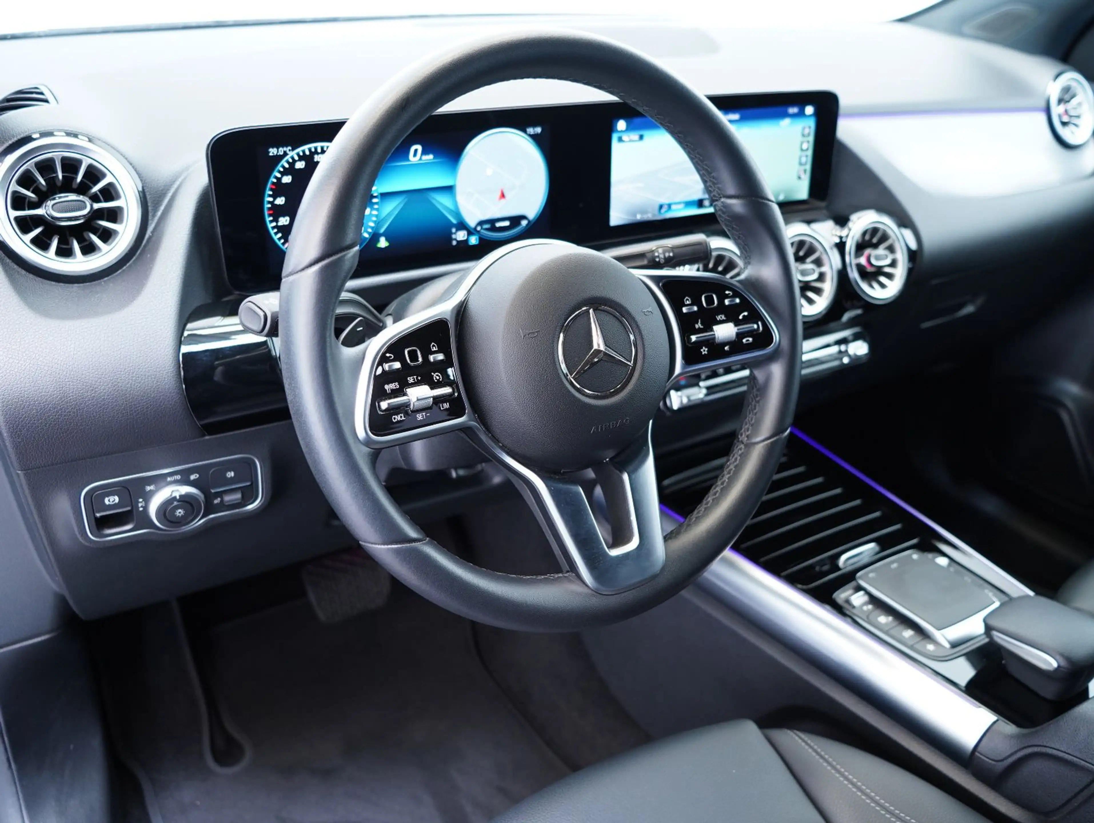 Mercedes-Benz EQA 250 Progressive AC/DC/WIDESCREEN/KAMERA/SOH — photo 7