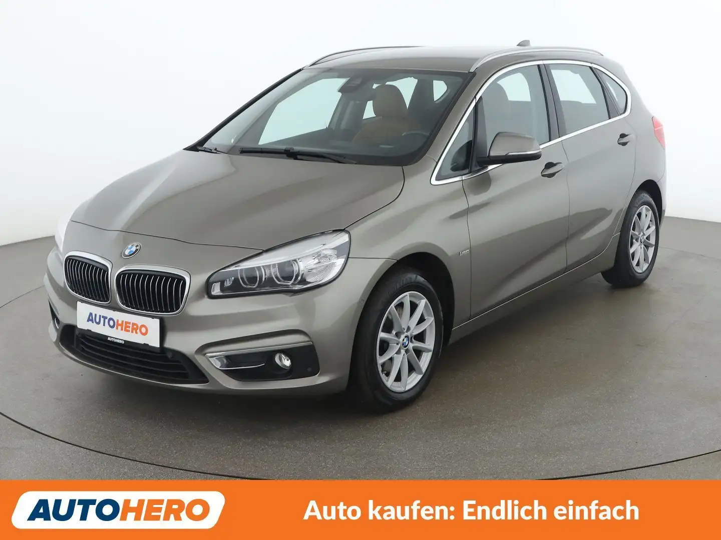 BMW 218 218d Active Tourer xDrive Luxury Line Grau - 1