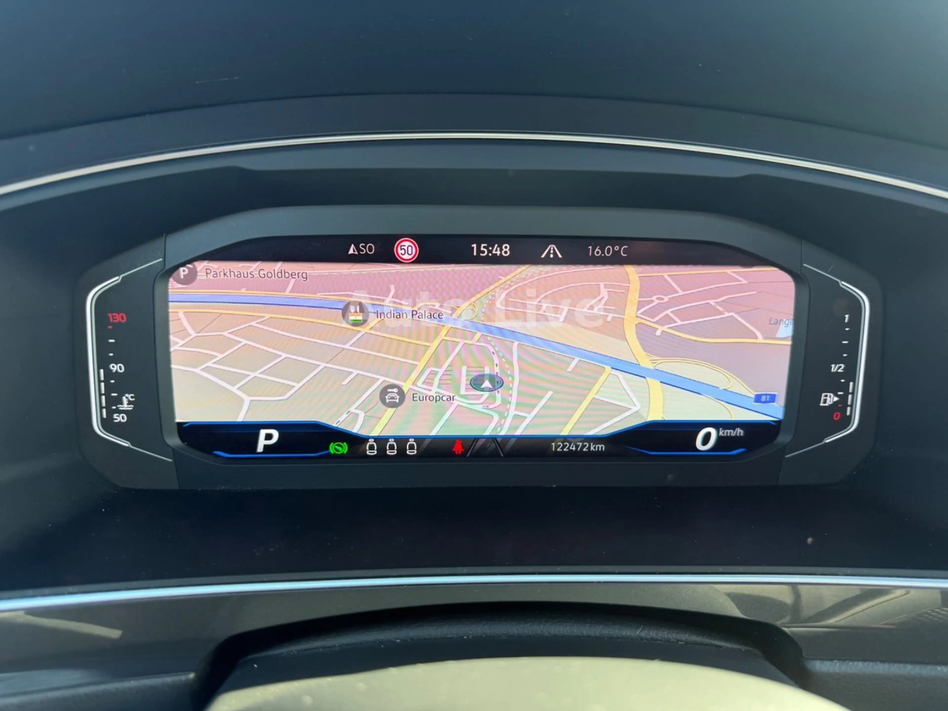 Volkswagen Tiguan Allspace 2.0 TDI DSG*4M*R LINE*PANO*360! — photo 9