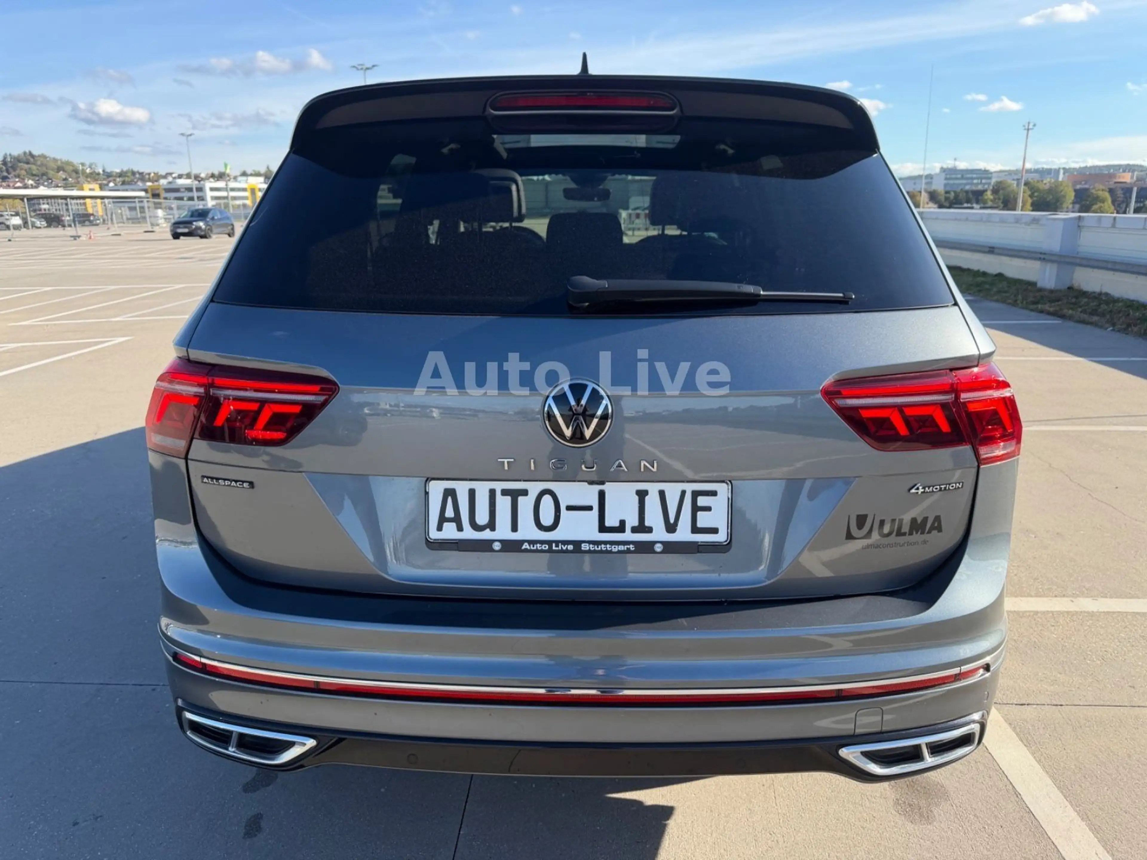 Volkswagen Tiguan Allspace 2.0 TDI DSG*4M*R LINE*PANO*360! — photo 4