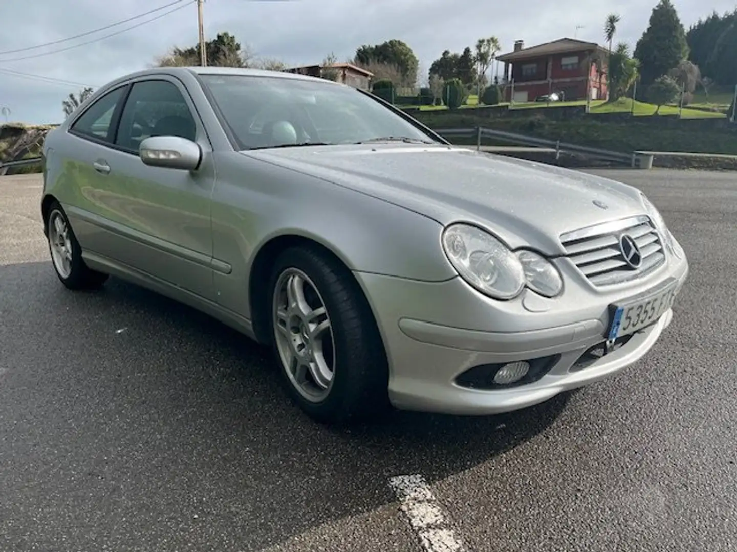 Mercedes-Benz C 30 AMG C Sportcoupé 30 CDI AMG AMG Plateado - 2