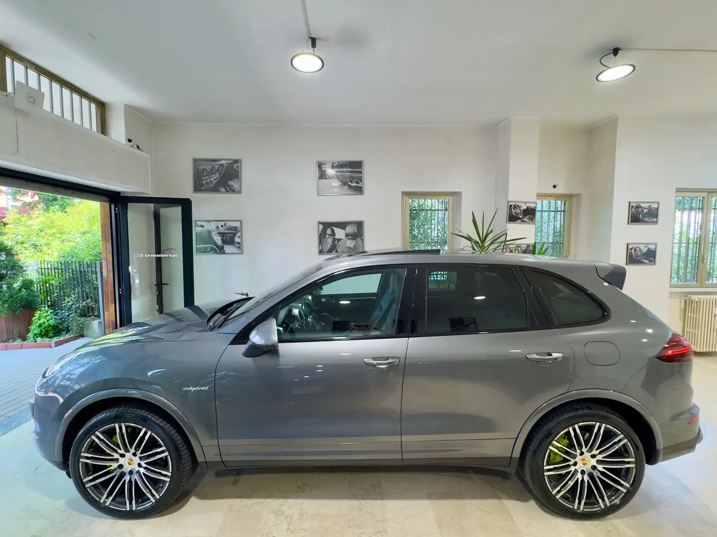 Porsche Cayenne Cayenne 3.0 e-hybrid S tiptronic, Service Porsche Gris - 2