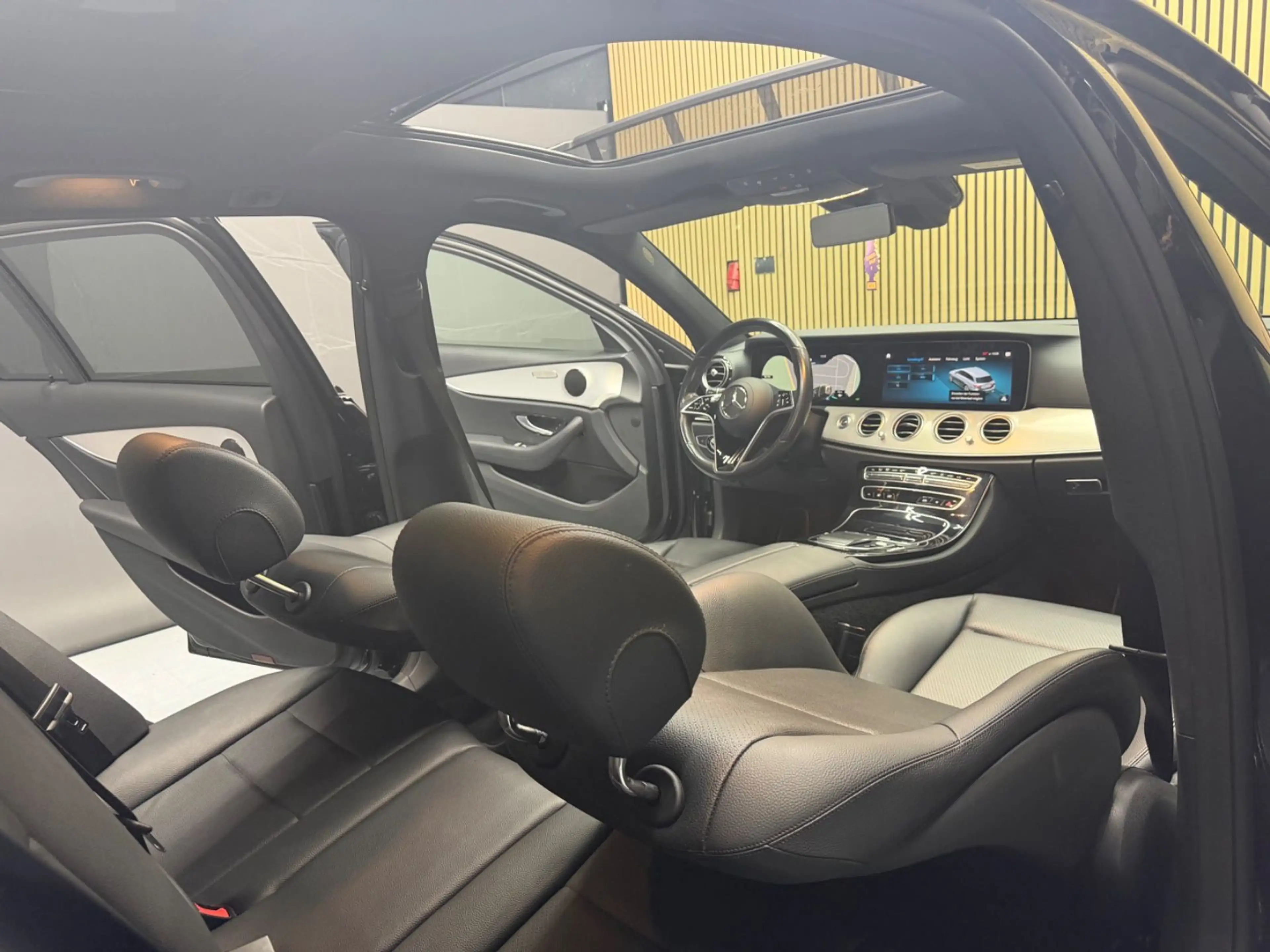 Mercedes-Benz E 300 de 4Matic*PANORAMA*HUD*WIDE*Ahk*360KAM* — photo 15