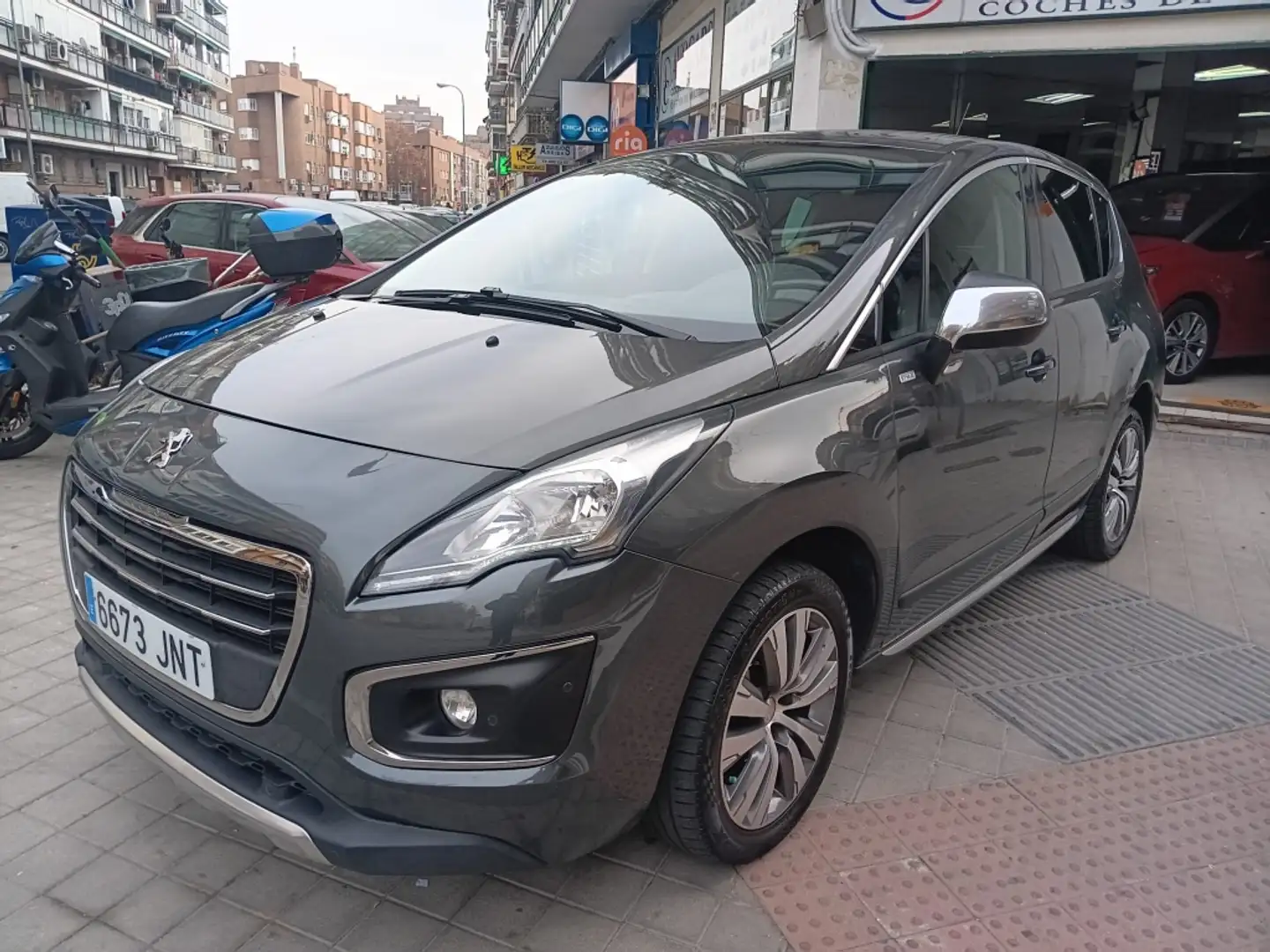 Peugeot 3008 1.6 BlueHDi Style EAT6 120 Gris - 2