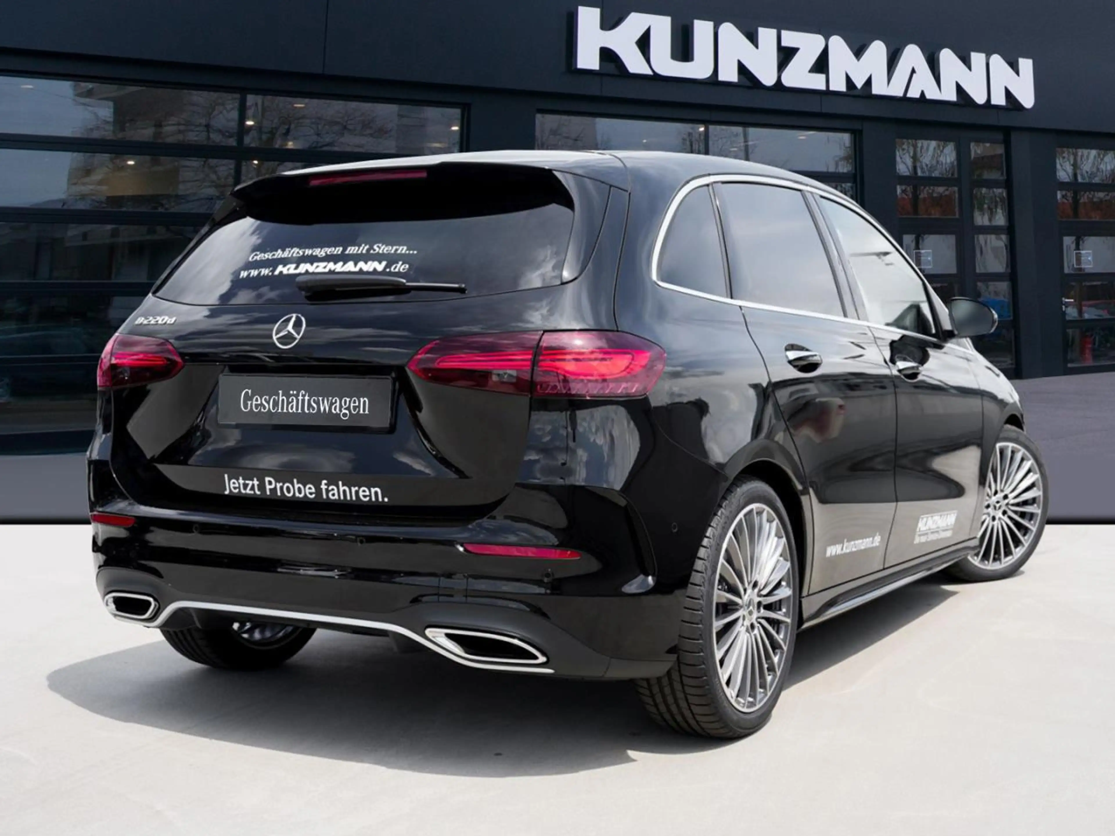 Mercedes-Benz B 220 d AMG Panorama Distronic Memory 360° AHK — photo 3