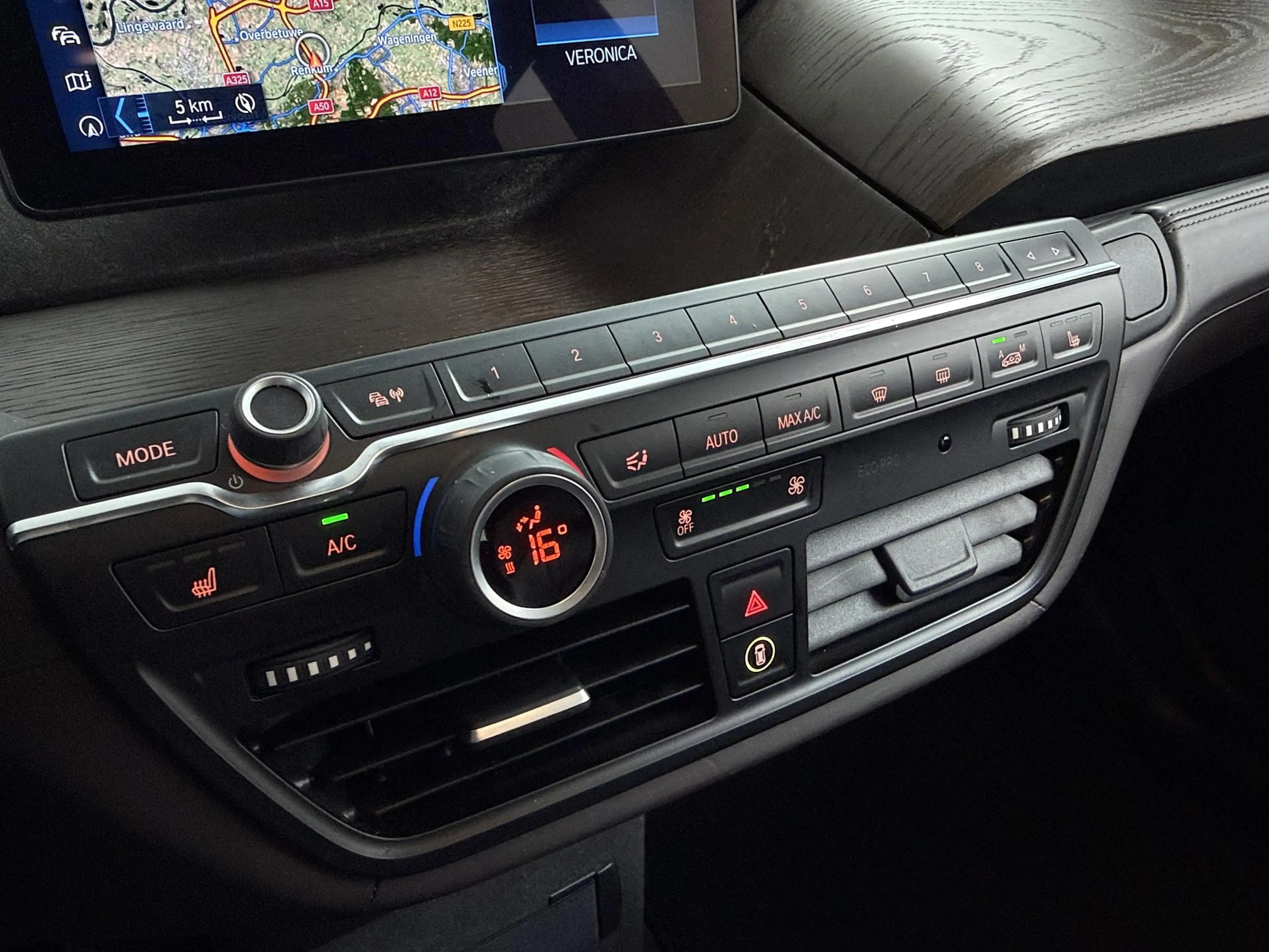 BMW i3 S 94Ah 33 kWh SoH 86,9% | ACC | Panoramadak | Warm — photo 31