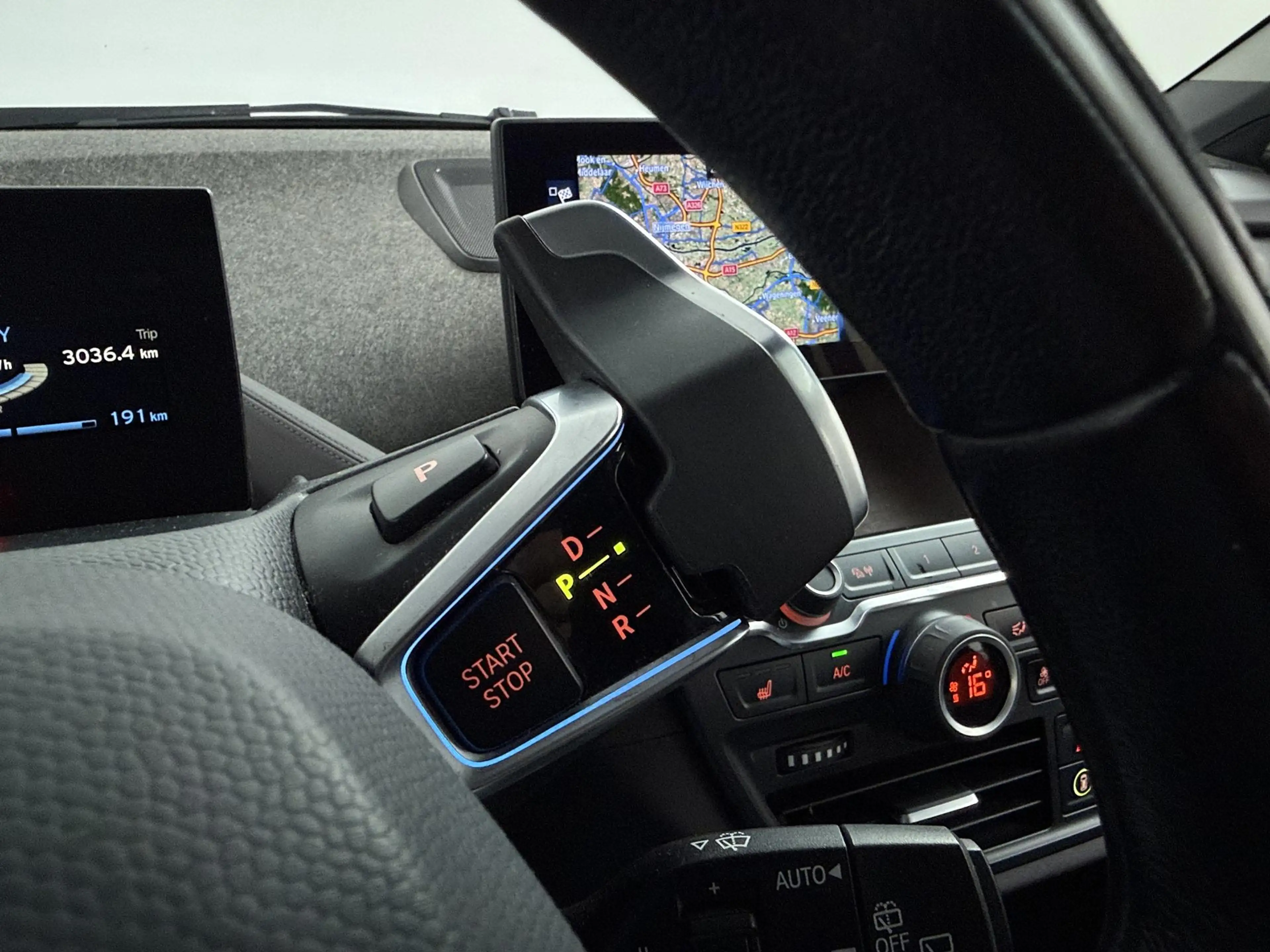 BMW i3 S 94Ah 33 kWh SoH 86,9% | ACC | Panoramadak | Warm — photo 23