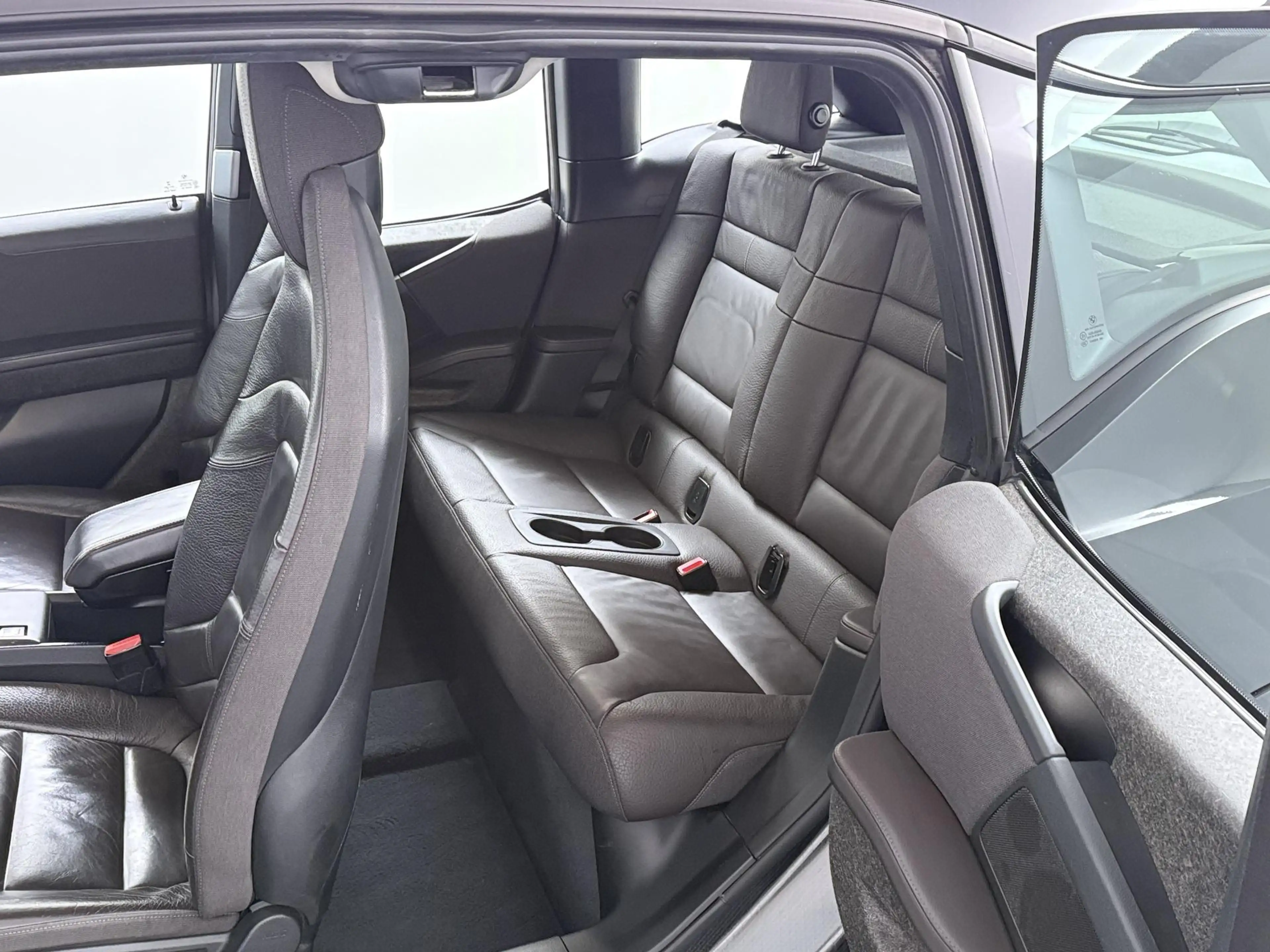 BMW i3 S 94Ah 33 kWh SoH 86,9% | ACC | Panoramadak | Warm — photo 7