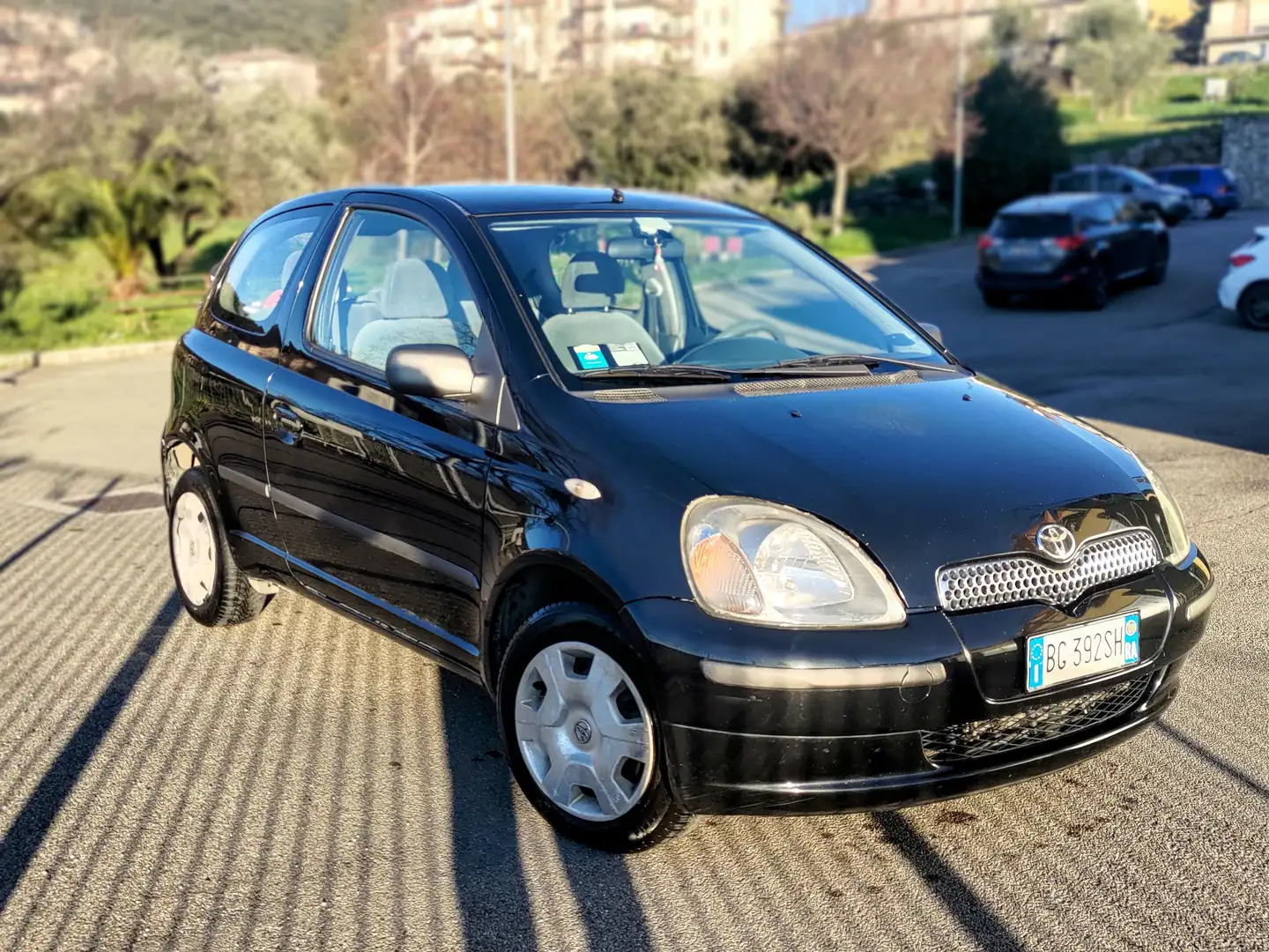 Toyota Yaris Yaris 3p 1.0 Sol Nero - 1