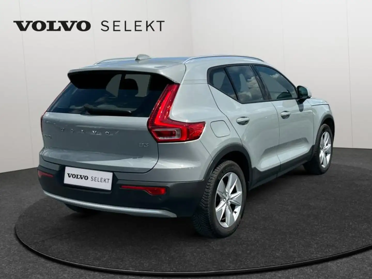Volvo XC40 B3 Core / Essence Gris - 2