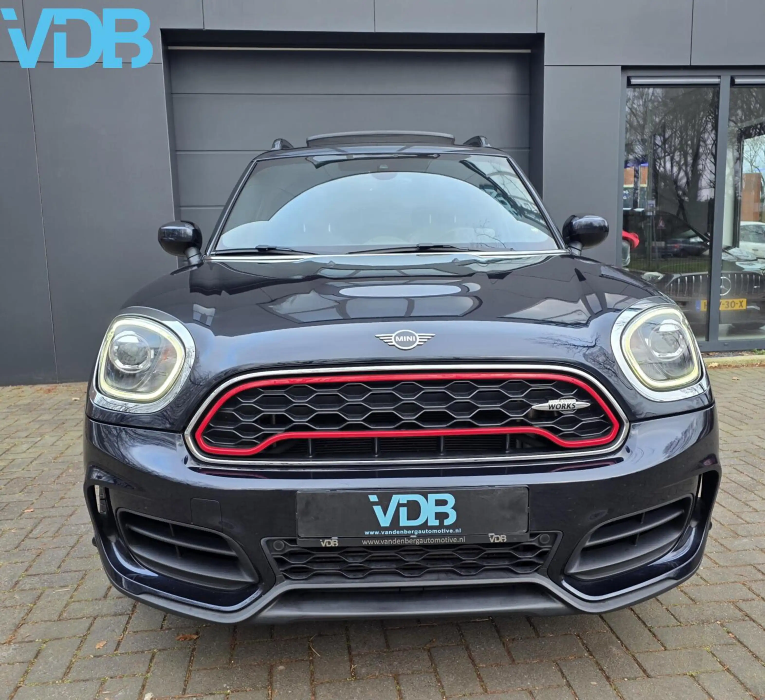 MINI John Cooper Works Countryman 2.0 ALL4 PANO SFEER H&K — photo 5