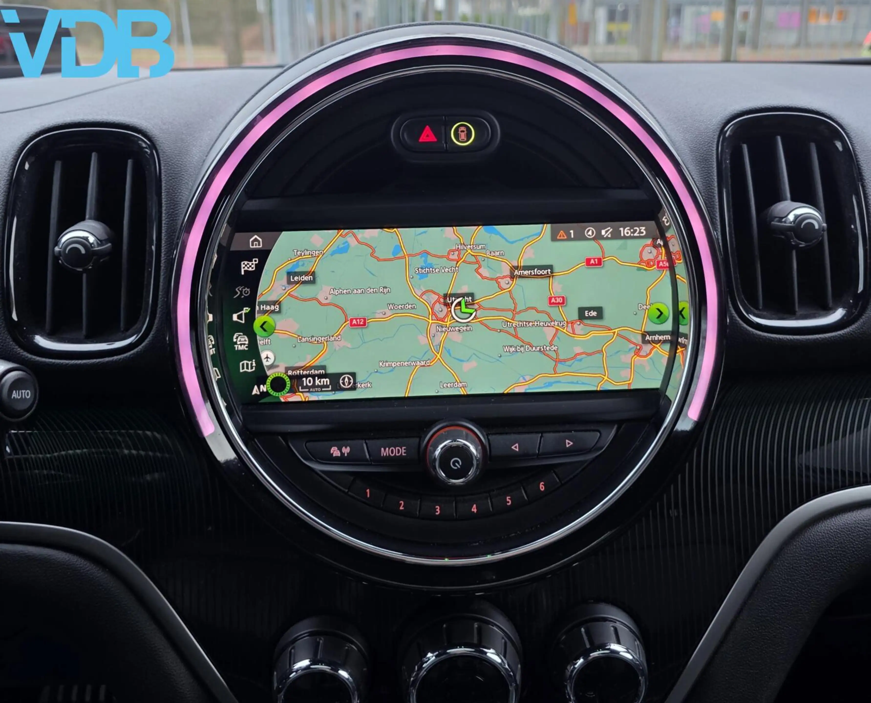MINI John Cooper Works Countryman 2.0 ALL4 PANO SFEER H&K — photo 13