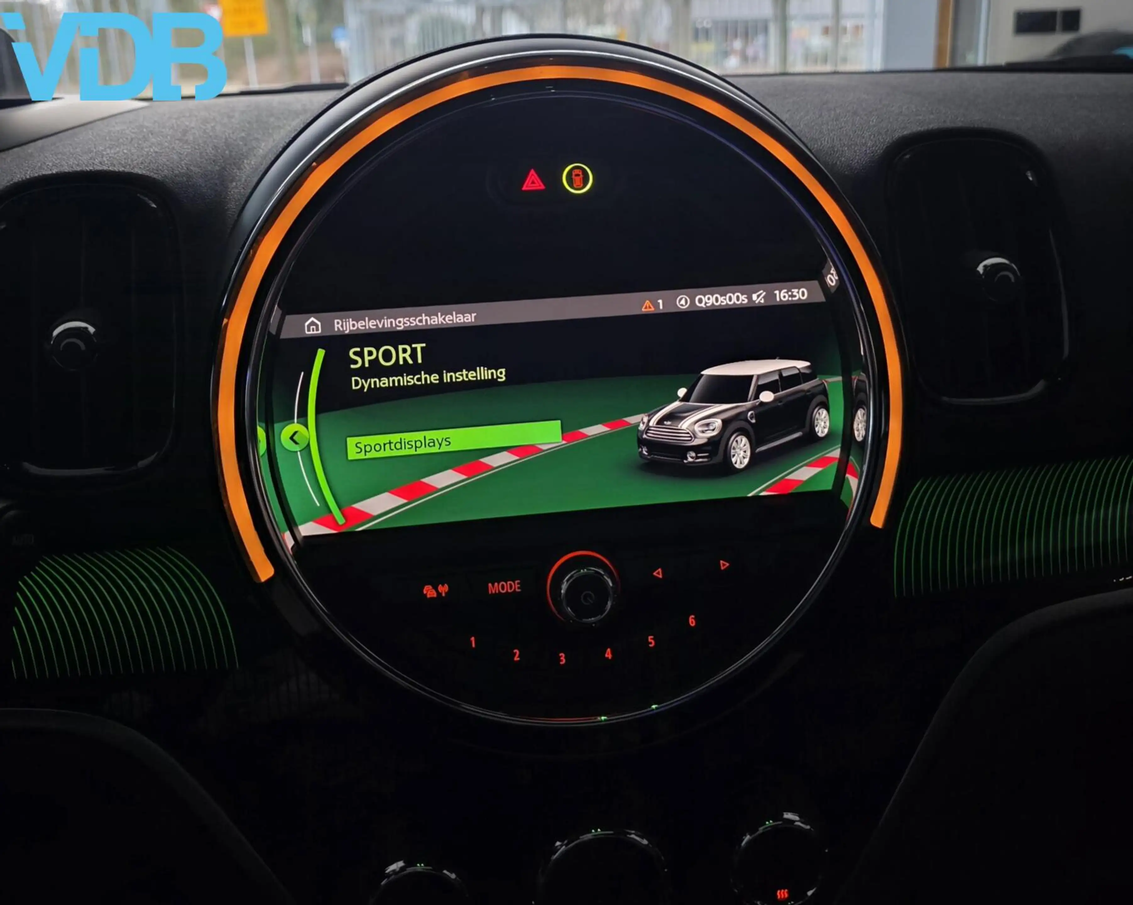 MINI John Cooper Works Countryman 2.0 ALL4 PANO SFEER H&K — photo 15