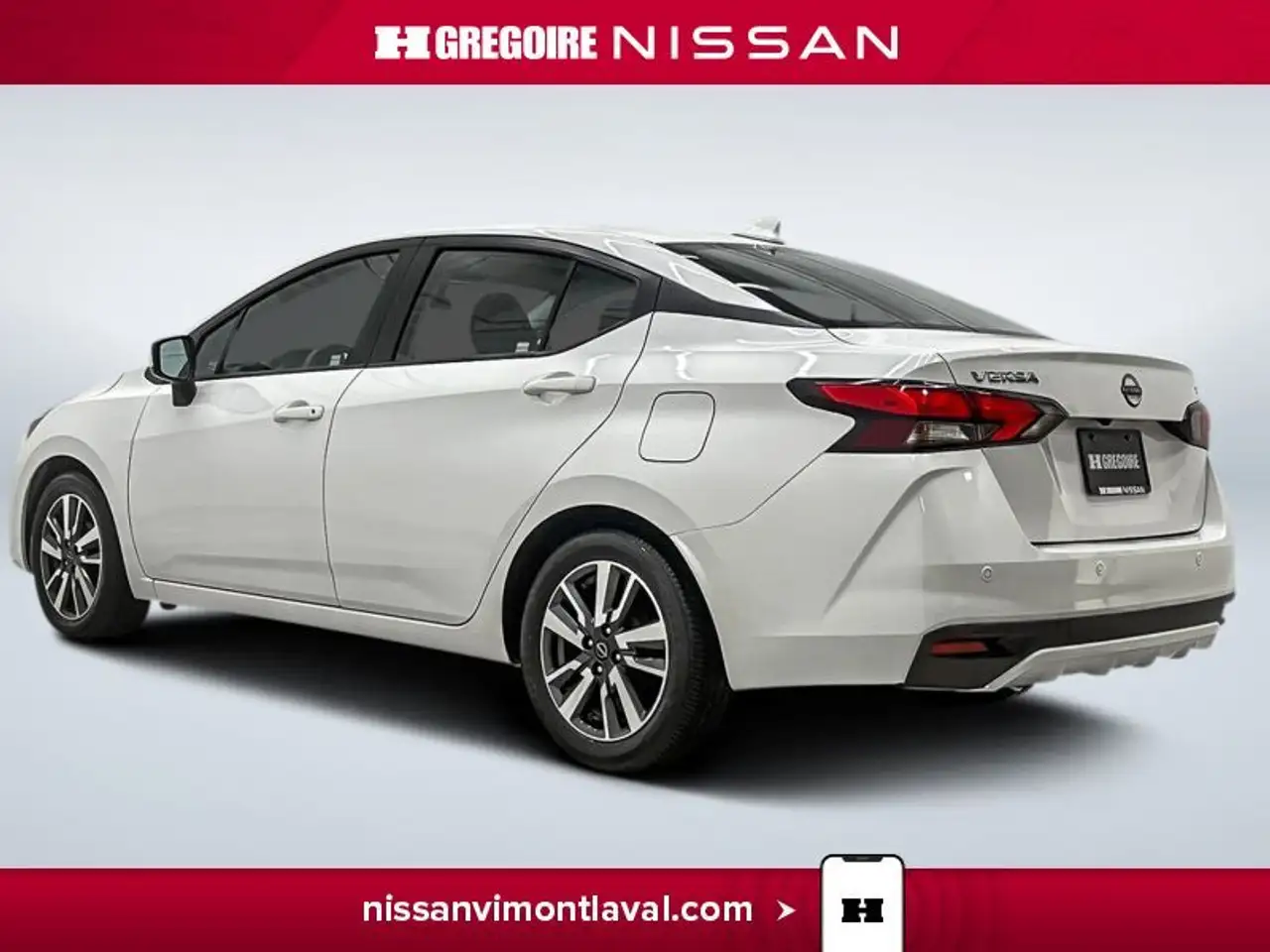 Nissan Versa снимка Nissan Versa