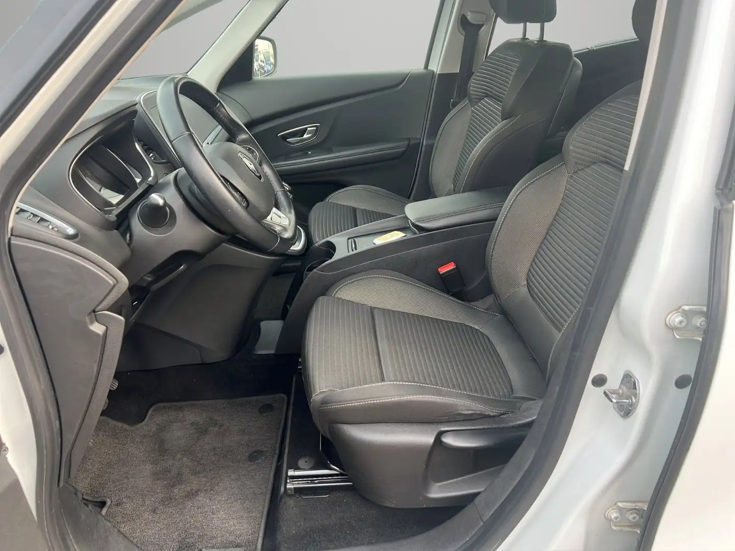 Renault Scenic 2017 *1.5 dCi* Weiß - 2