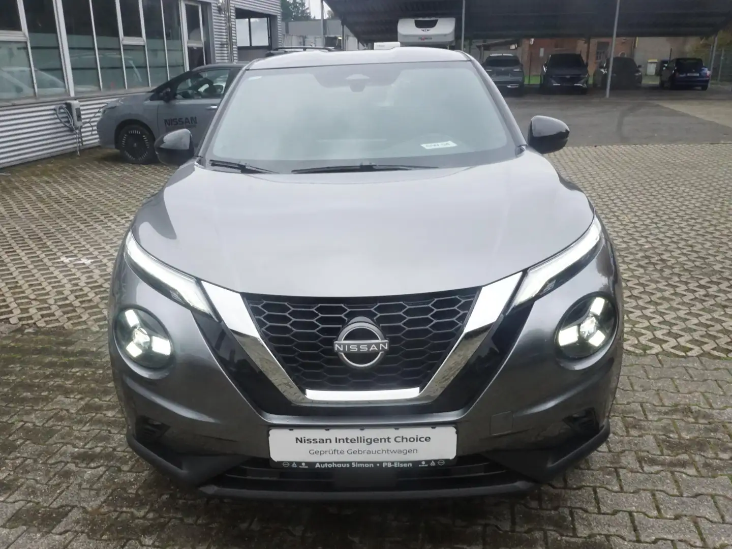 Nissan Juke 1,0 DIG-T 114PS N-Connecta Winter, beheiz. FS Gris - 2