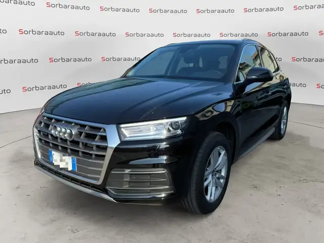 Audi Q5 view 8