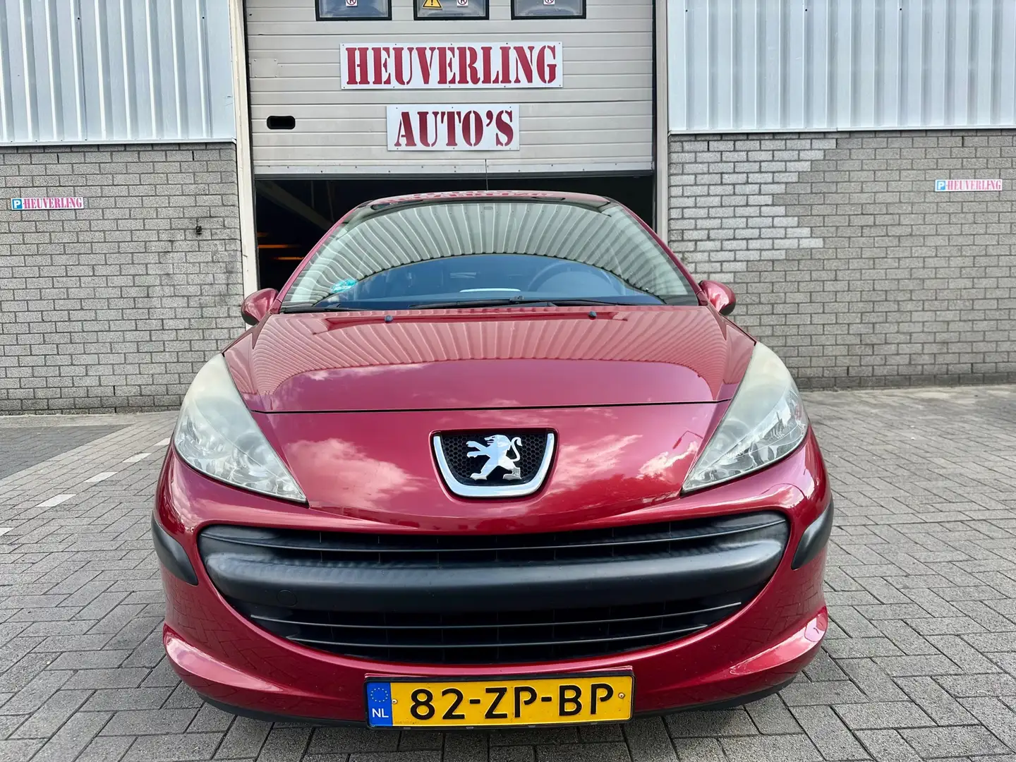 Peugeot 207 1.4 VTi Cool 'n Blue | Airco | Trekhaak | Cruise Rood - 2