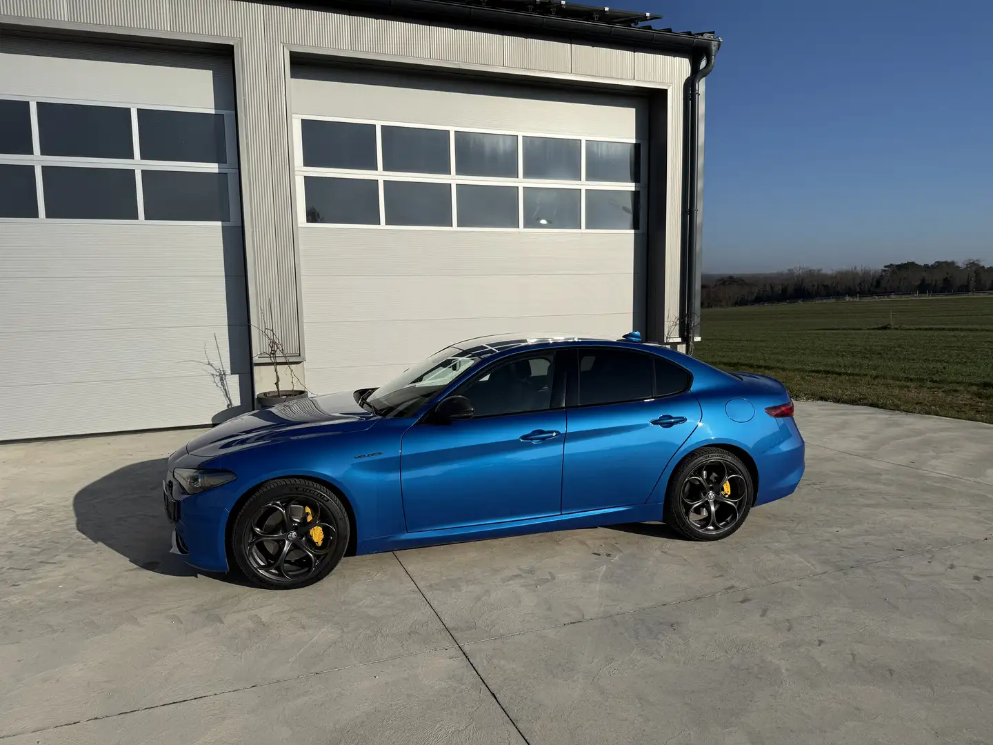 Alfa Romeo Giulia Veloce 2,0 280 AT AWD - 2