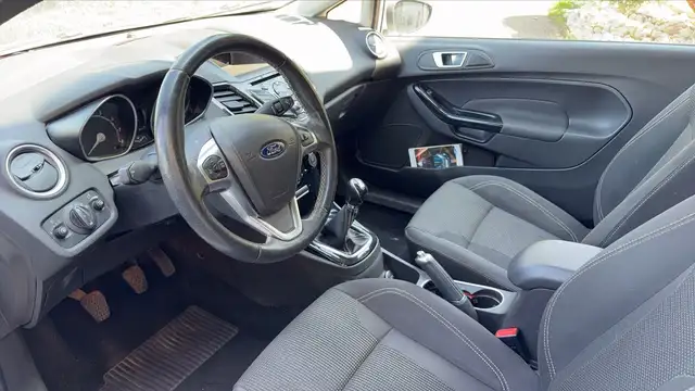 Ford Fiesta view 8