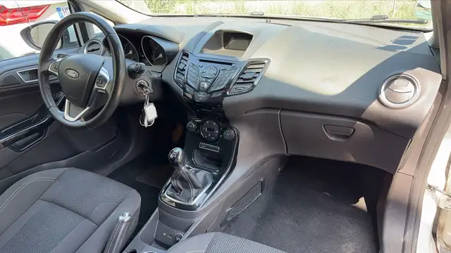 Ford Fiesta view 10