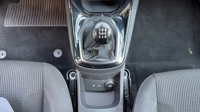 Ford Fiesta view 13
