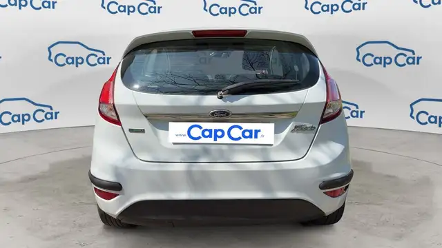 Ford Fiesta view 3