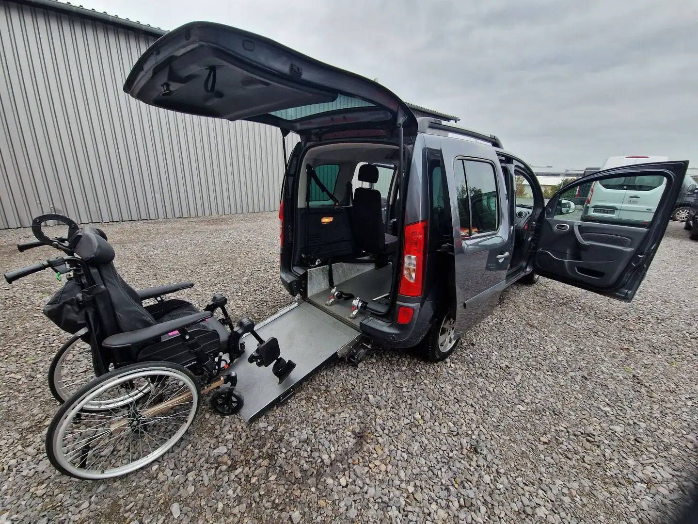 Mercedes-Benz Citan Kombi 111 CDI*Behindertengerecht*Klima* Gris - 1