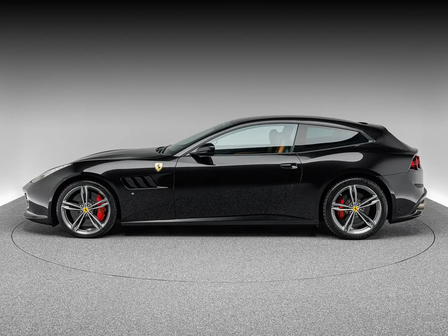 Ferrari GTC4 Lusso GTC4Lusso Noir - 2