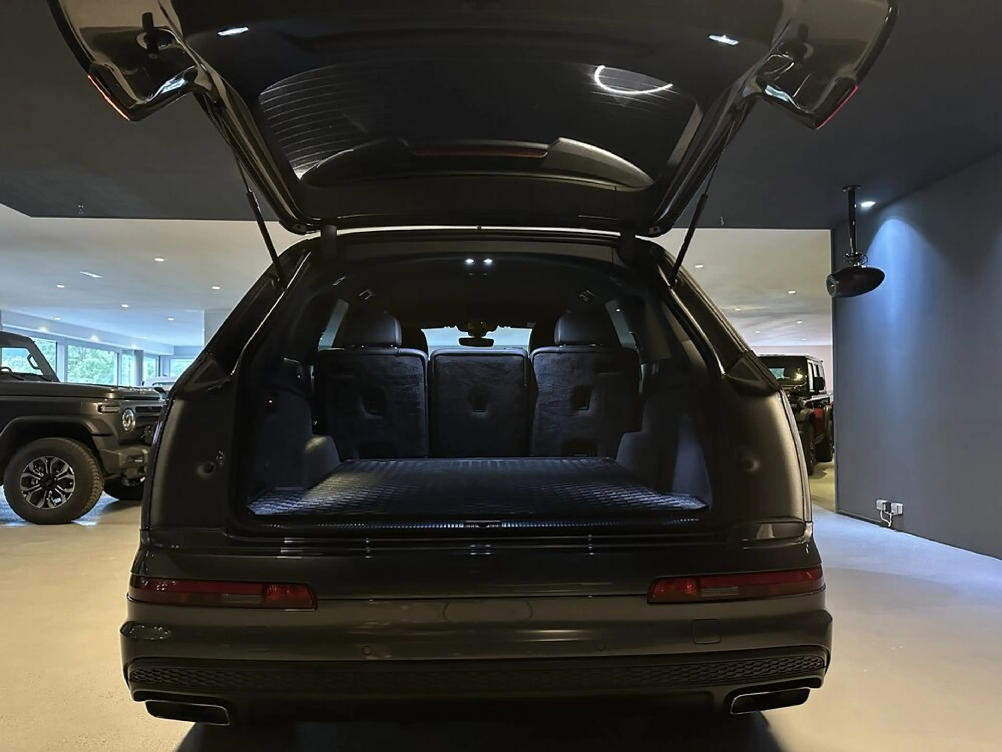 Audi Q7 Audi 3.0 TDI quattro S line | 272 PS | ACC | AH — photo 11