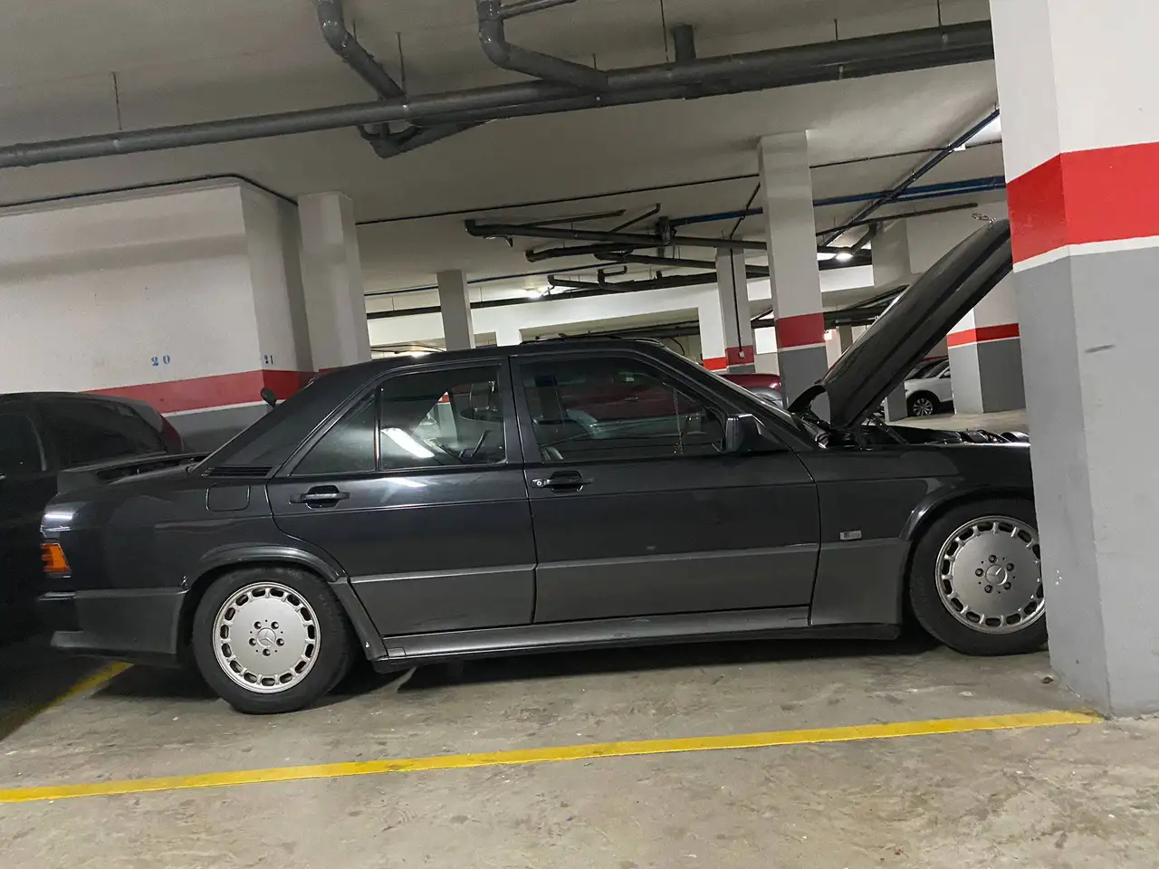 Mercedes-Benz 190E 2.5-16, foto 1