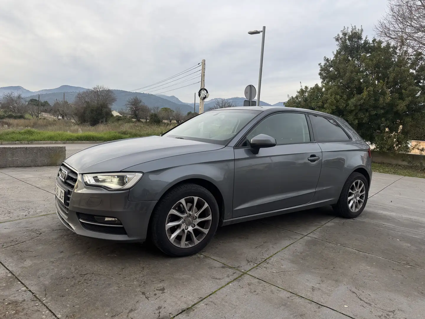 Audi A3 A3 1.6TDI CD Ambiente Ambiente Gris - 2