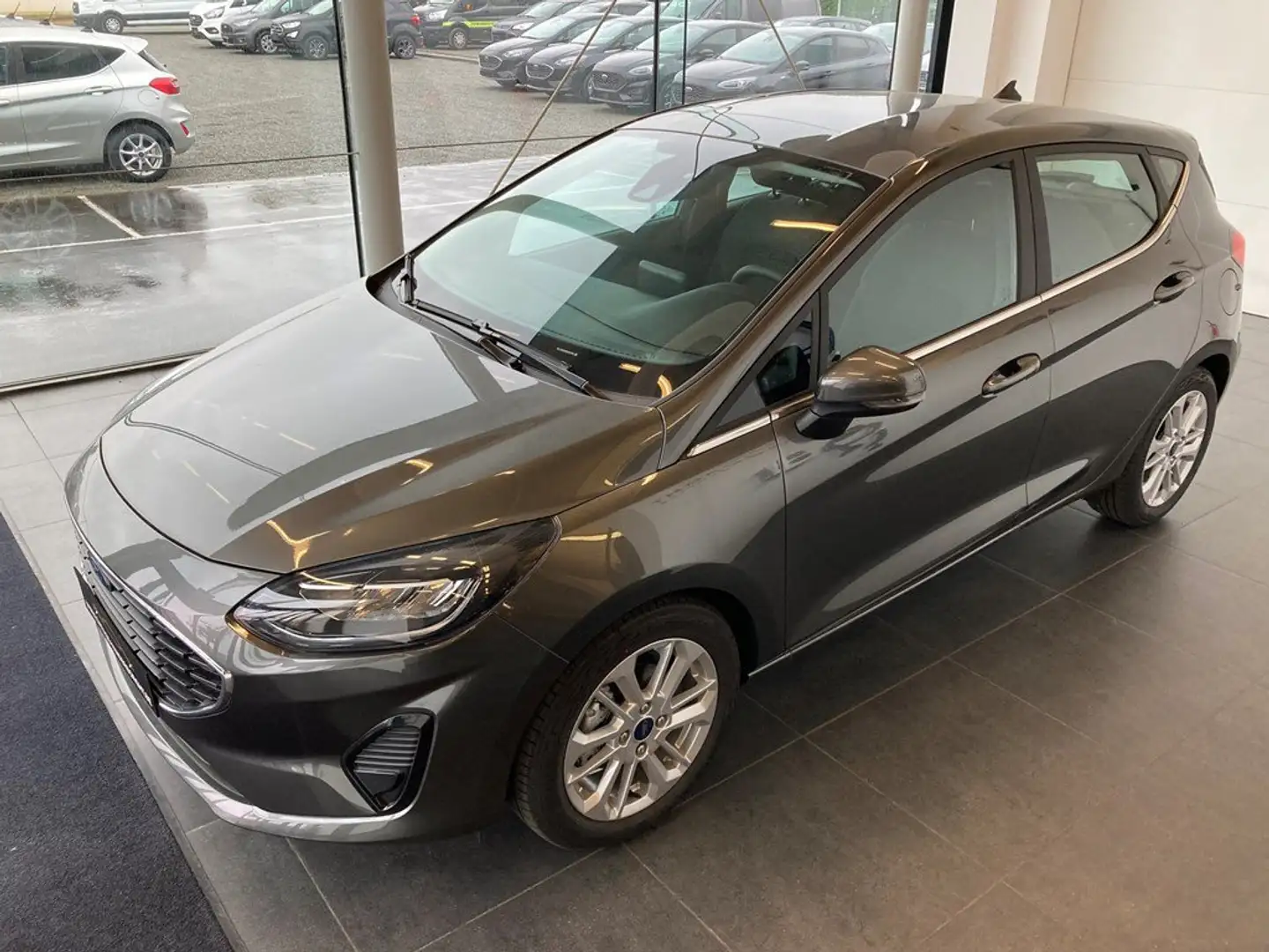 Ford Fiesta TITANIUM HYBRID BENZINE  AUTOMAAT GPS - 2