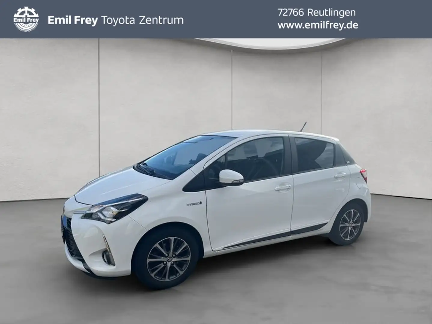 Toyota Yaris Hybrid 1.5 VVT-i Y20 Team Deutschland Weiß - 1