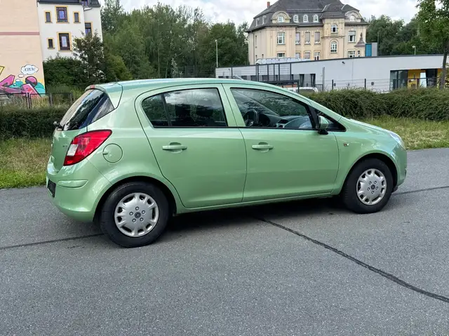 Opel Corsa view 5