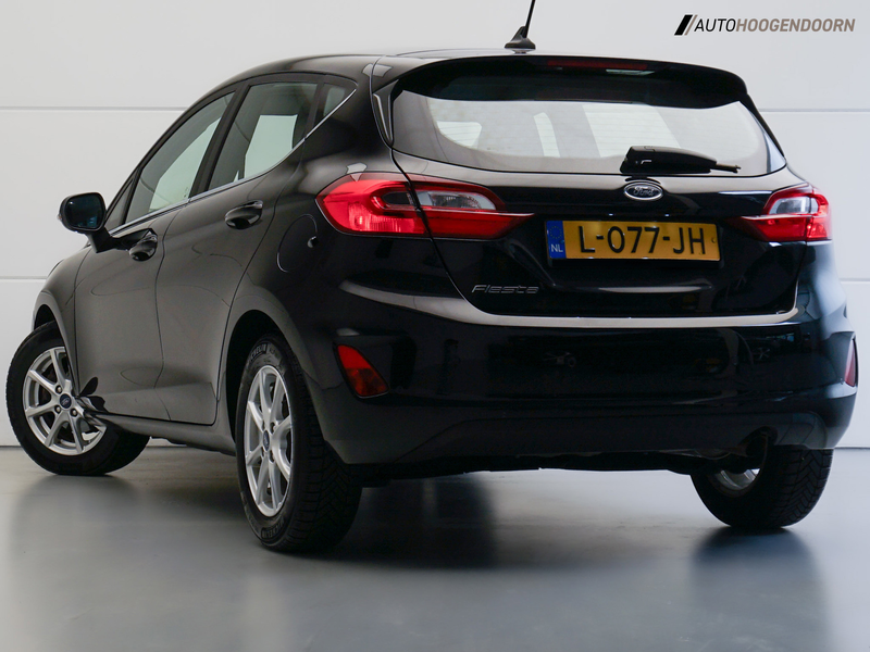 Ford Fiesta 1.0 EcoBoost Titanium Luxe (APPLE CARPLAY,LED VERL — photo 3